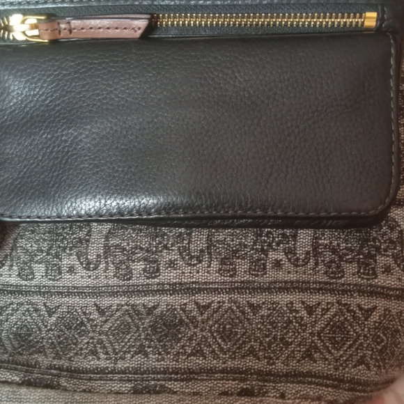 Ladies FOSSIL Logan Flap Clutch - Picture 9 of 11